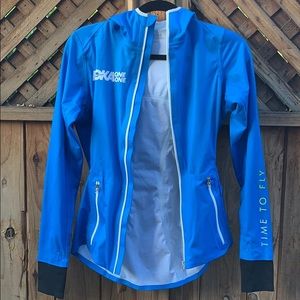 Hoka One One women’s long sleeve zip up